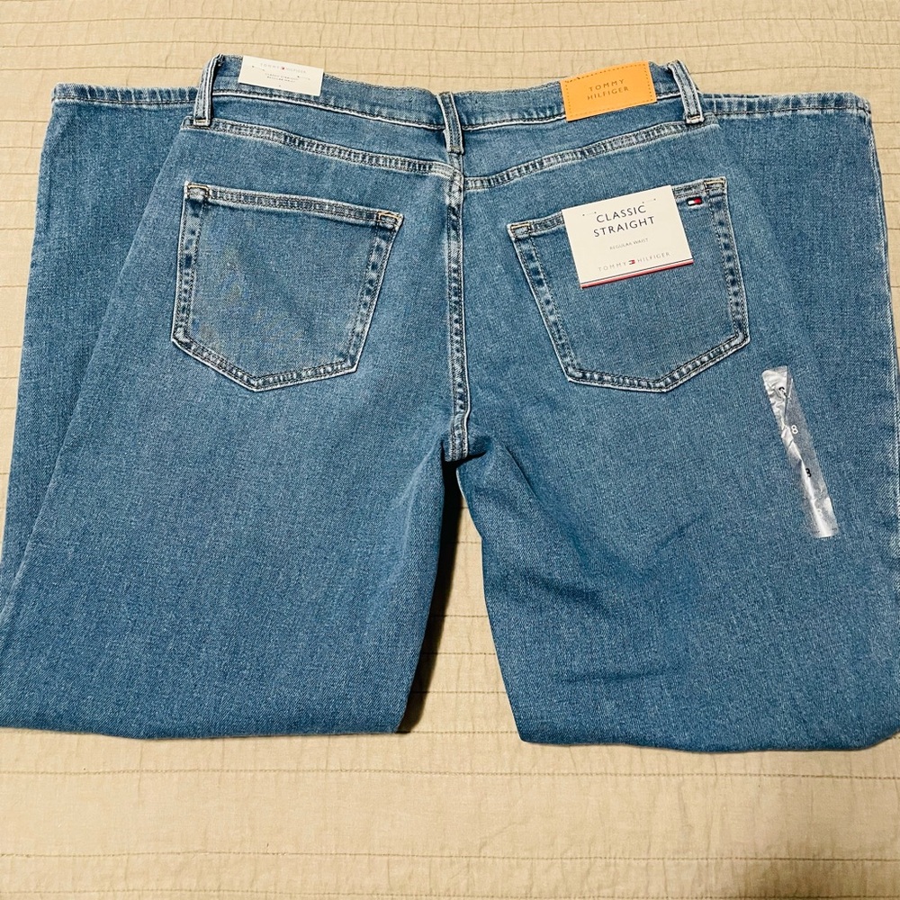 Tommy Hilfiger Women’s Straight Jeans in Medium Blue Denim